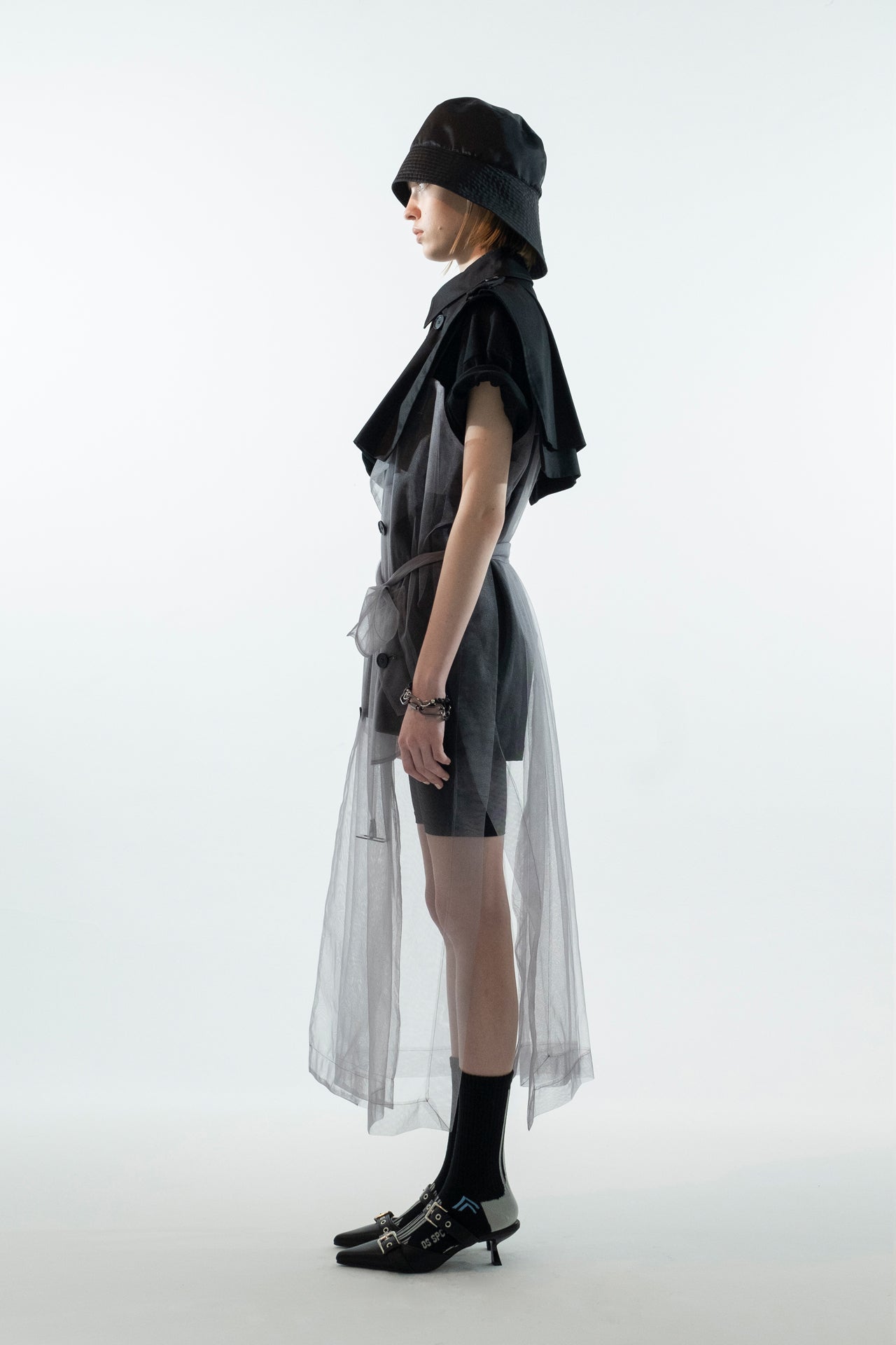 Layer_TulleTrench Gray