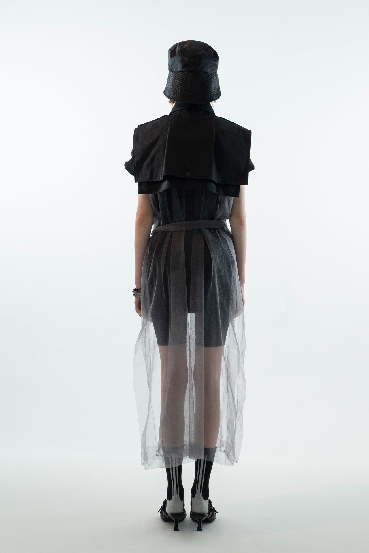 Layer_TulleTrench Gray