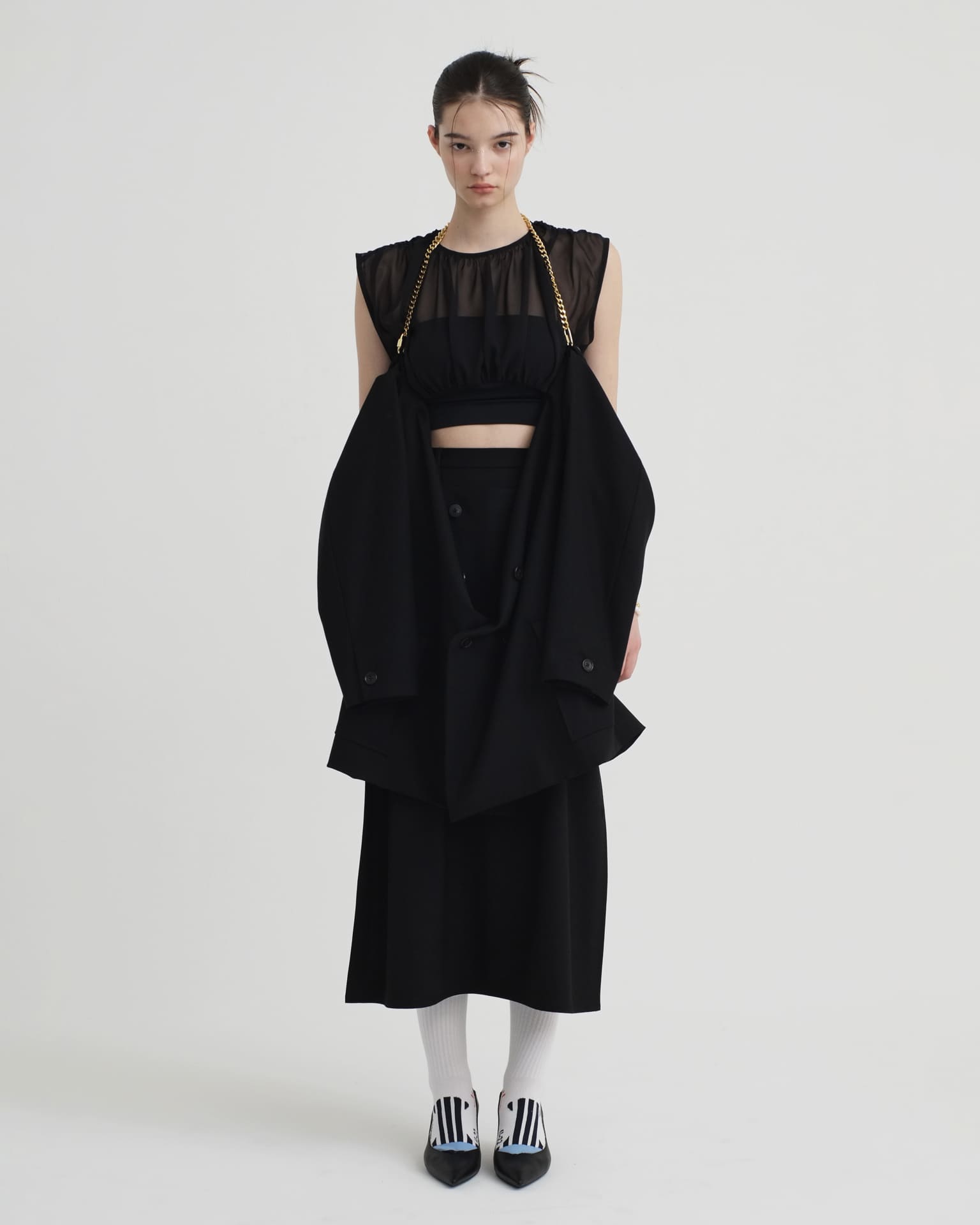 Layer_Shorts Long Black