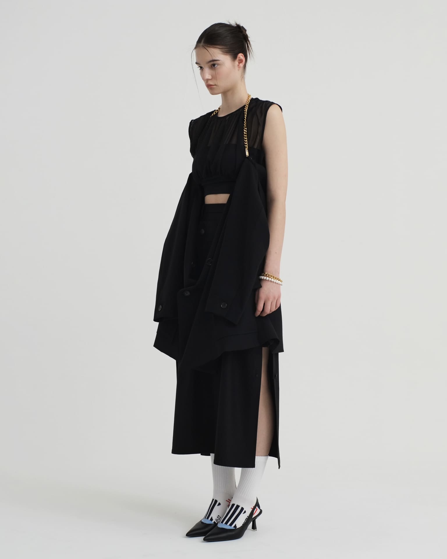 Layer_Shorts Long Black
