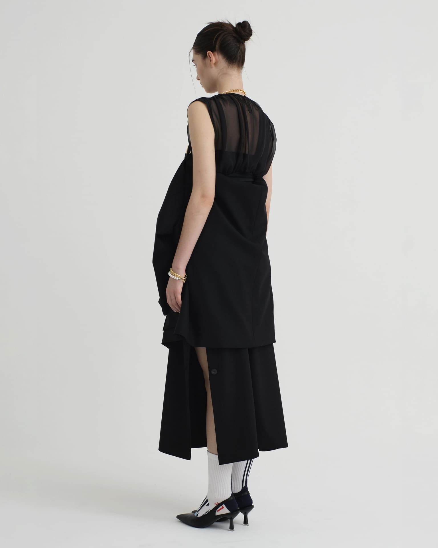Layer_Shorts Long Black