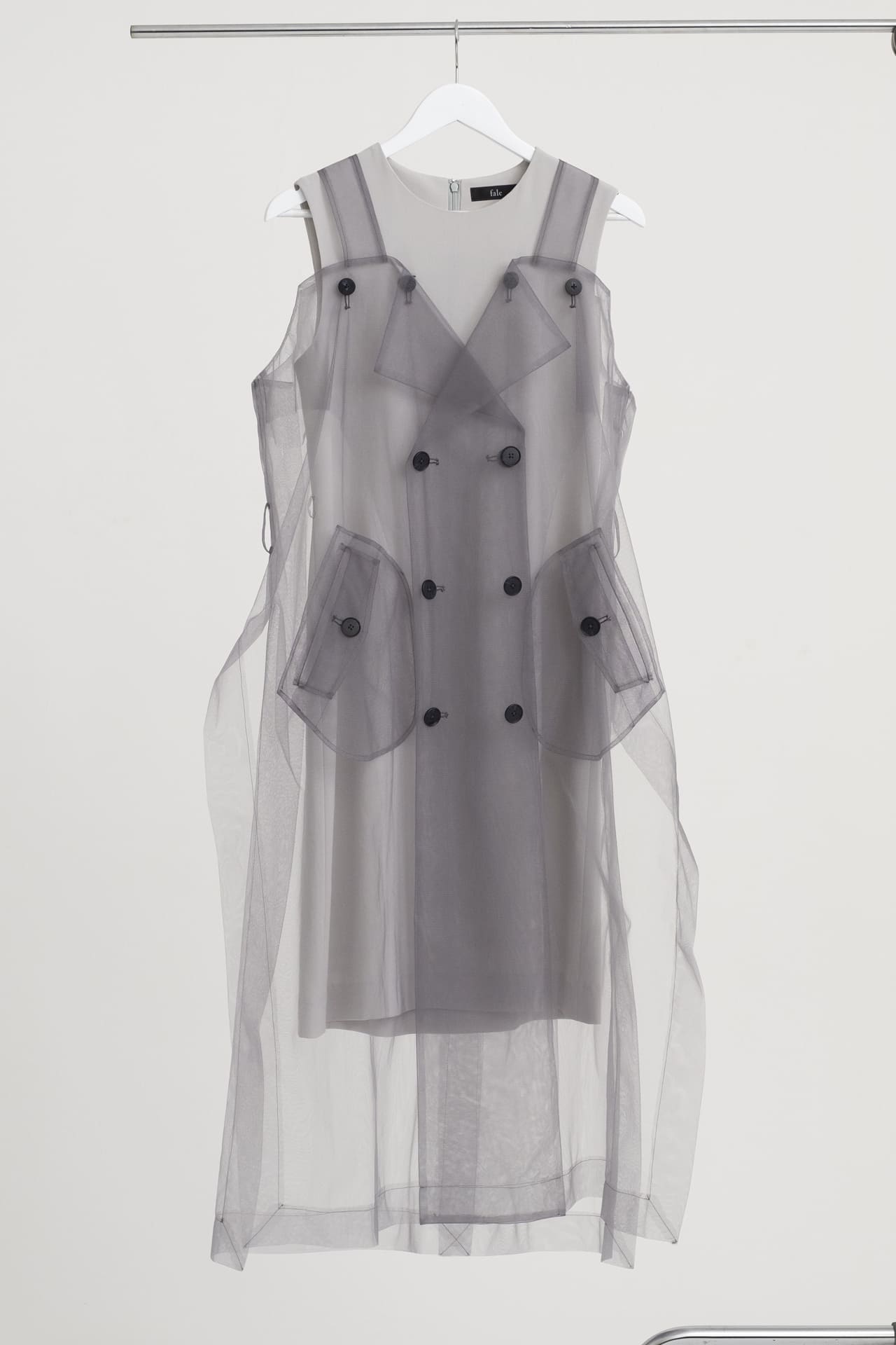 Layer_TulleTrench Gray
