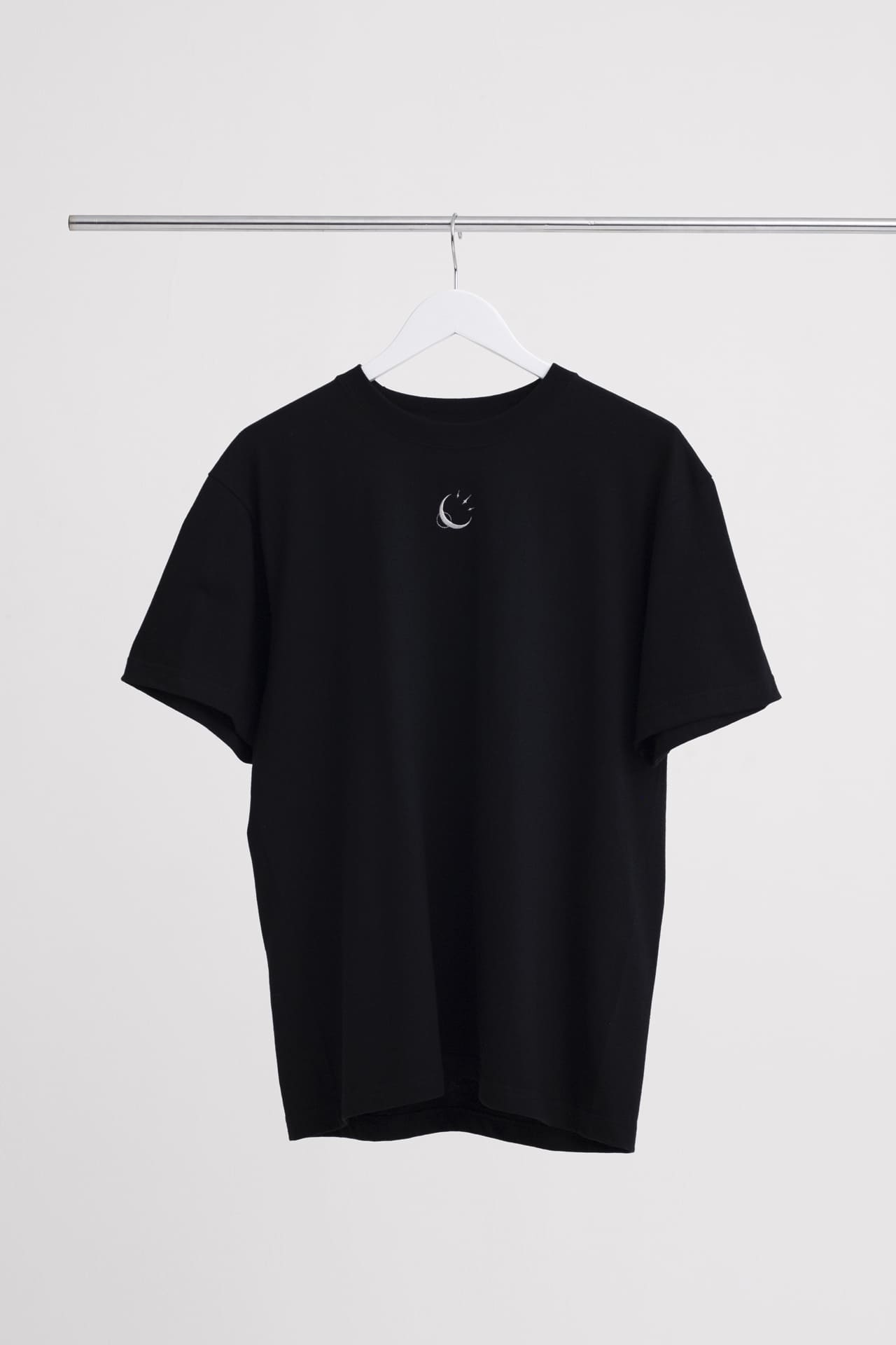 Spctra_Embroidered T-Shirt Black