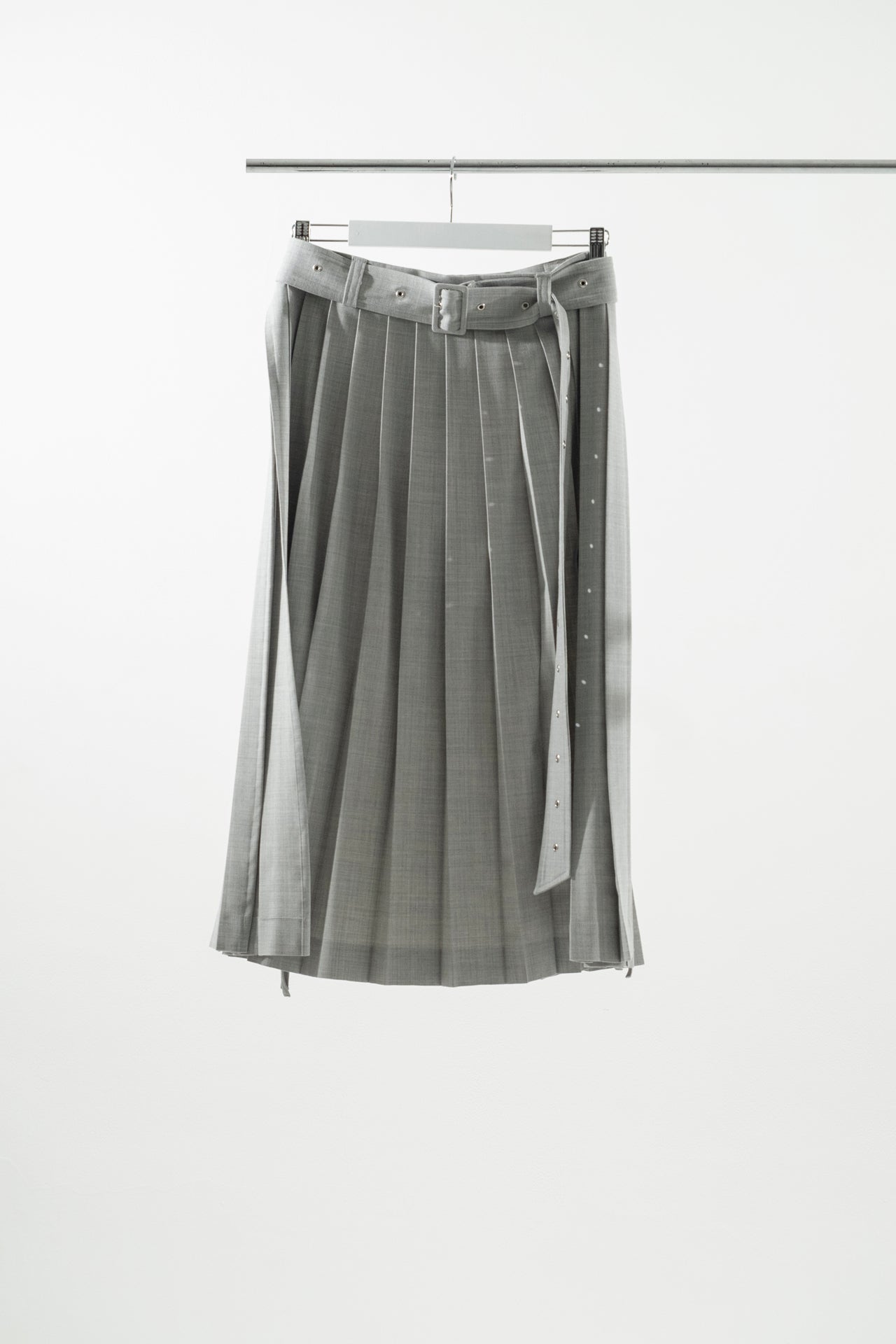 fale | Layer_Skirt Pleats Light Gray